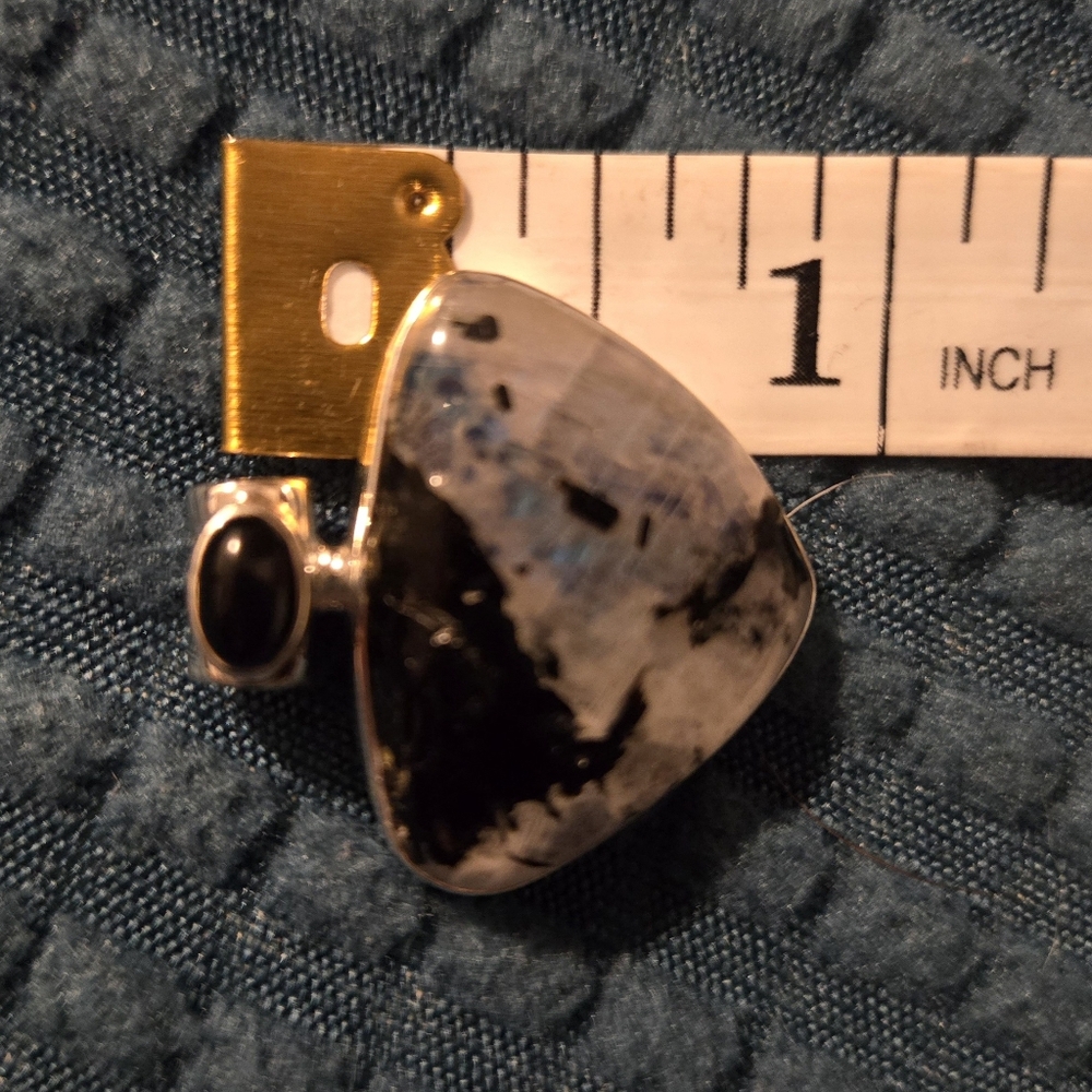 Moonstone and Quartz sterling silver pendant with Obsidian accent - Picture 2 of 9
